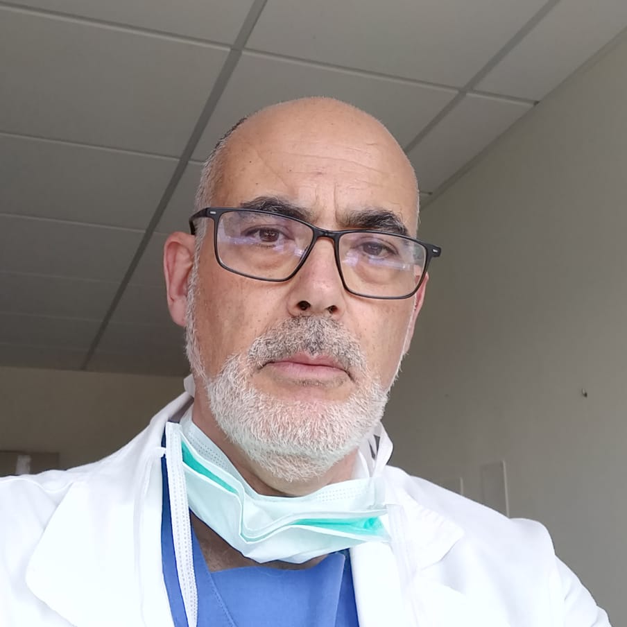 Dottor Giuseppe Luzi, specialista in Ostetricia e Ginecologia all'Ospedale Santa Maria della Misericordia di Perugia - www.sovrapensiero.it